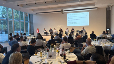 Abendveranstaltung mit Podiumsdiskussion Abendveranstaltung mit Podiumsdiskussion
